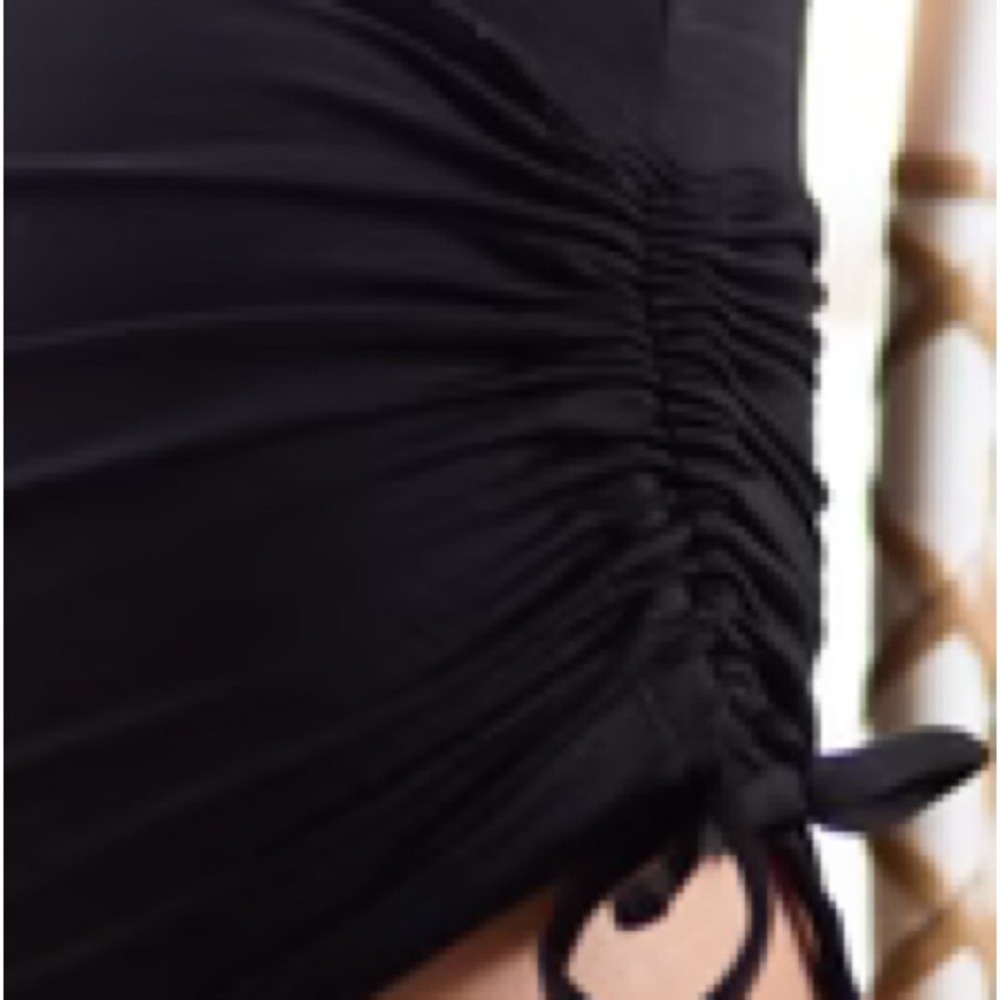 Mika Yoga Wear Lucia Short Black size L - Picture 4 of 11